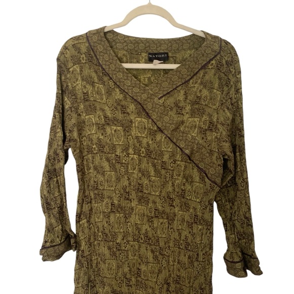 Vintage Natori Large Olive Green Textured Long Dress - Picture 2 of 7